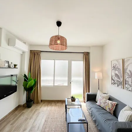 Bright Plaza Andalucia Apartment *